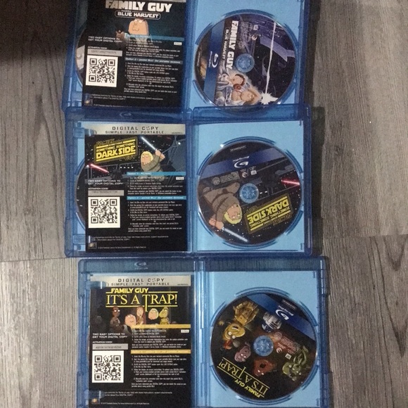 Laugh it up Fuzzball Family Guy Trilogy Blu-ray - Picture 4 of 5